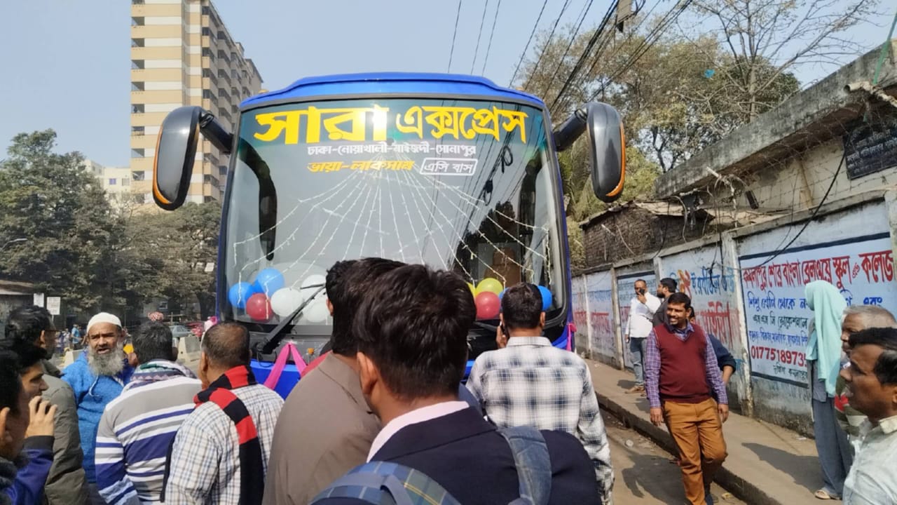 সারা এক্সপ্রেসে সন্ত্রাসী হামলা: মালিক সমিতির নামে চাঁদাবাজির নেপথ্যে সংঘবদ্ধ চক্র