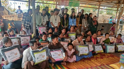 রাঙ্গামাটির উলুছড়ায় ‘মার্গ’ এর উদ্যোগে শীতার্তদের মাঝে বস্ত্র ও শিক্ষা উপকরণ বিতরণ