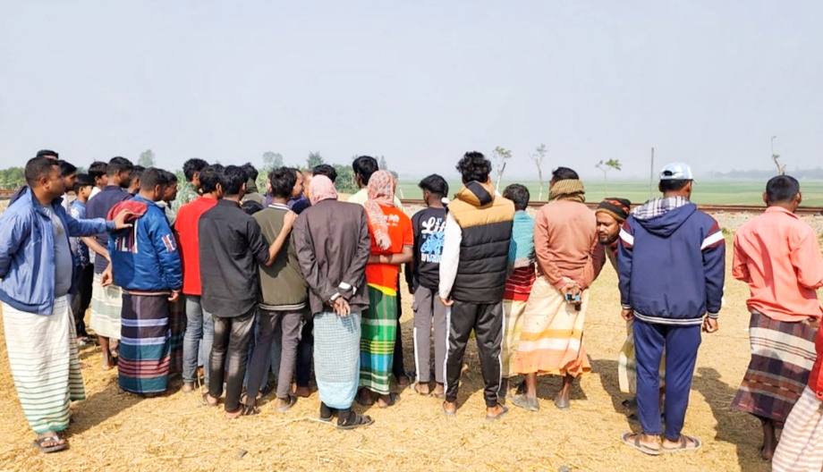 গরু চোর সন্দেহে গণপিটুনিতেপাবনায় যুবক নিহত