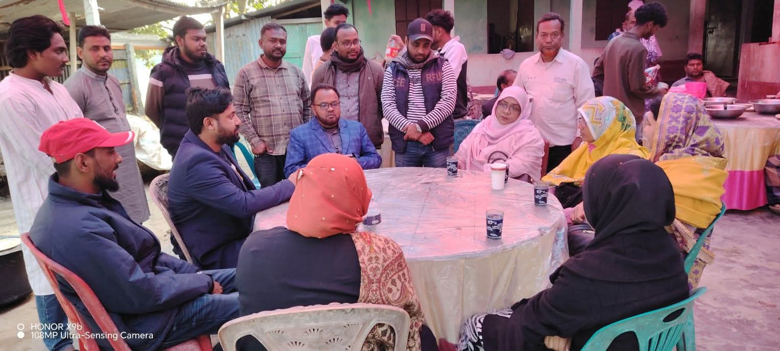 রাজবাড়ী-২ আসনে ভোটারদের দ্বারে দ্বারে যাচ্ছেন বিএনপি প্রার্থী হারুনের সহধর্মিণী
