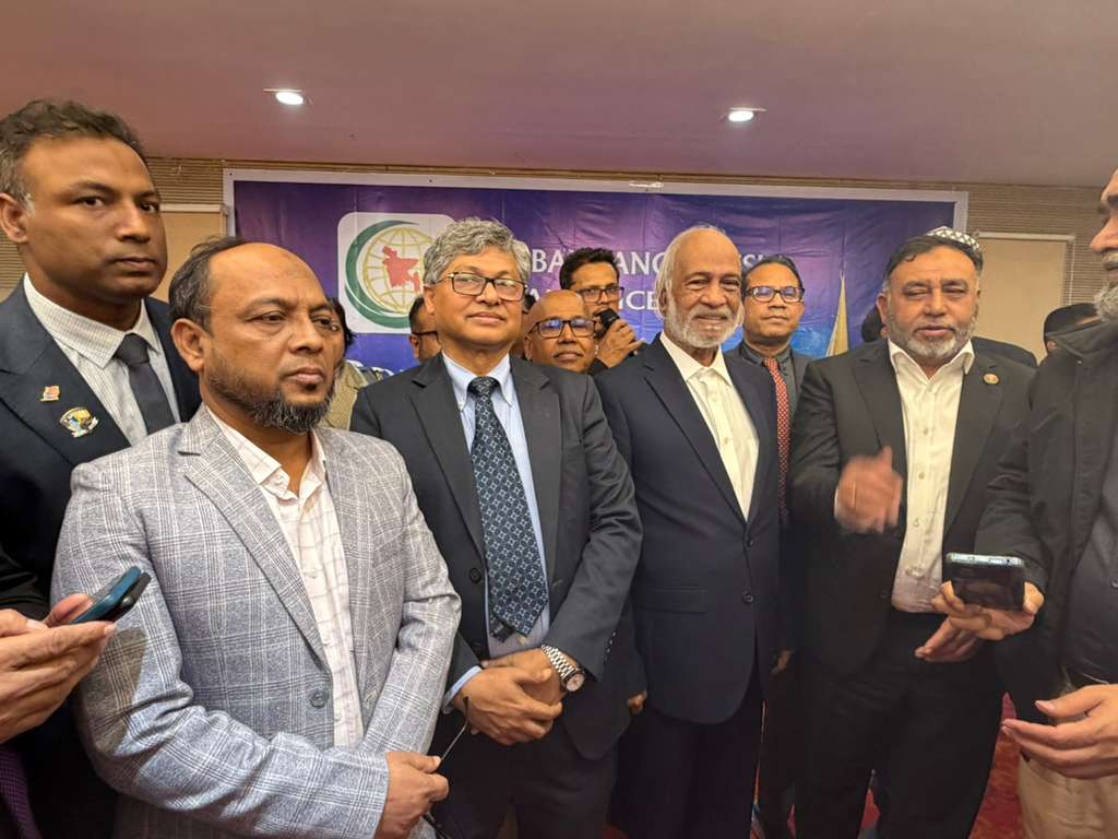 গ্লোবাল বাংলাদেশি অ্যালায়েন্স (জিবিএ)এর উদ্যোগে ঢাকায় উচ্চপর্যায়ের পলিসি ডায়ালগ অনুষ্ঠিত