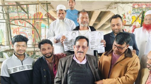 বুলেটপ্রুফ জ্যাকেট পরে নির্বাচনী প্রচারণা শুরু করলেন স্বতন্ত্র প্রার্থী