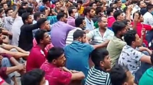 গাজীপুরে বকেয়া বিলের দাবিতে শ্রমিকদের কর্মবিরতি, ভাঙচুর