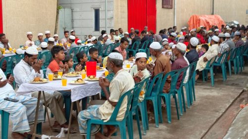 ভালুকায় এস এন এস সিএনজি ও ব্যাগ ফ্যাক্টরীর উদ্যোগে ইফতার ও দোয়া মাহফিল