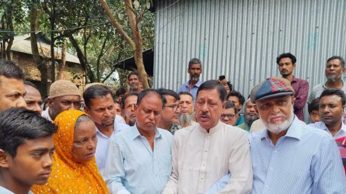 সৌদিআরবে ক্ষেপণাস্ত্র হামলায় নিহত