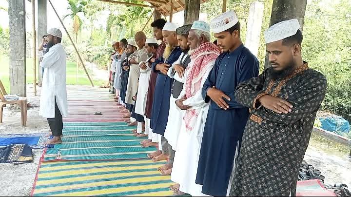 গাইবান্ধার সৌদি আরবের সঙ্গে মিল কয়েকটি গ্রামে ঈদ উদযাপন