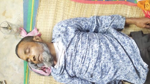 রায়গঞ্জের ক্ষিরতলা আশ্রয়ণ প্রকল্পে একজনের রহস্যজনক মৃত্যু