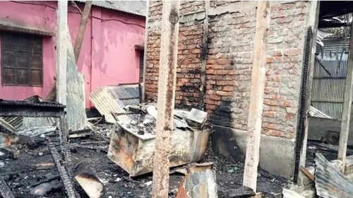 গাজীপুরে আগুনে মুদি দোকানসহ ৪টি টিনশেড ঘর পুড়ে ছাই