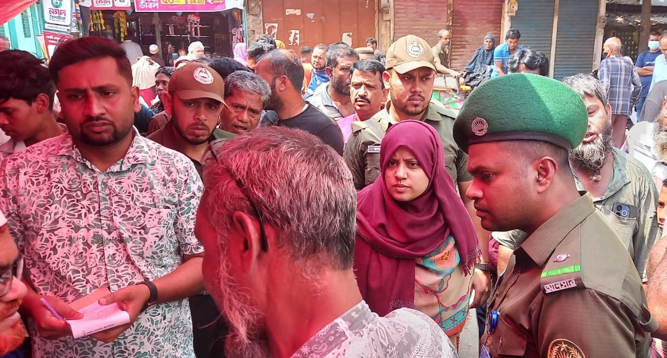 আদমদীঘিতে অতিরিক্ত দামে মাংস বিক্রি, ৬ দোকানিকে জরিমানা