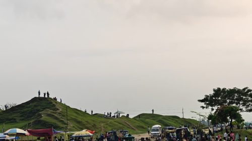 সুনামগঞ্জে পর্যটক দের মিলন মেলা