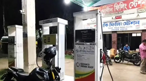 যে কোনো সময় বন্ধ হয়ে যেতে পারে সারাদেশের পেট্রোল পাম্প