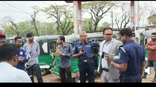 জ্বালানি সংকটে দিশেহারা ভাড়ায় চালিত বাইকচালকরা