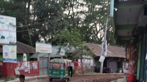 মুহুরিগঞ্জ বাজারের রাস্তা দীর্ঘদিন ধরে অসম্পূর্ণ: জনজীবন বিপন্ন ও প্রশাসনিক উদাসীনতা