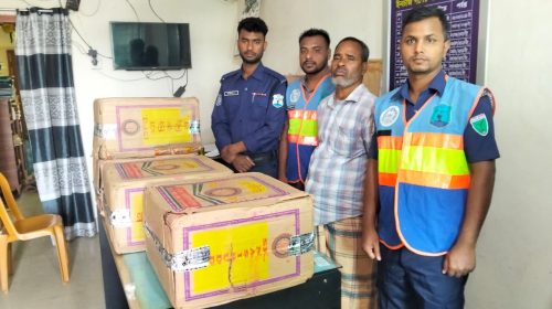 ছাতকে নৌ-পুলিশের অভিযানে ভারতীয় বিড়িসহ আটক ১