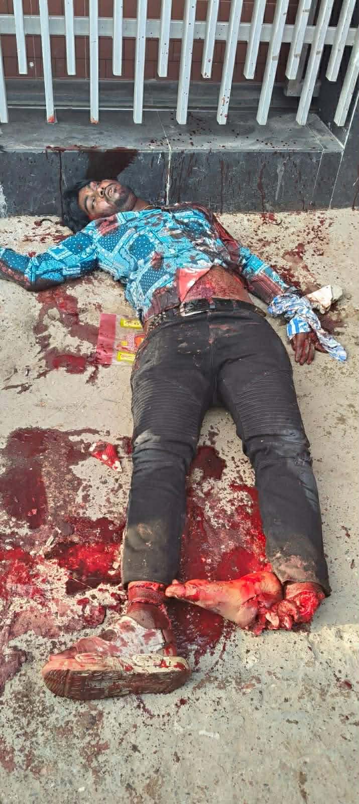 কুখ্যাত সন্ত্রাসী এলেক্স দুর্বৃত্তদের হাতে নিহত