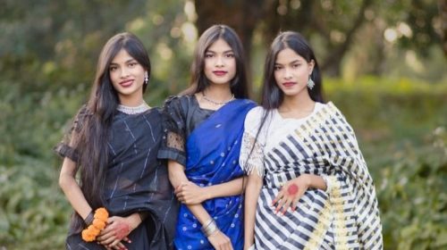 একসঙ্গে জন্ম নেয়া তিন বোন এসএসসি পরিক্ষার্থী