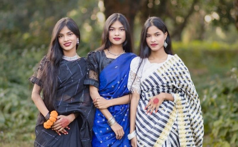 একসঙ্গে জন্ম নেয়া তিন বোন এসএসসি পরিক্ষার্থী