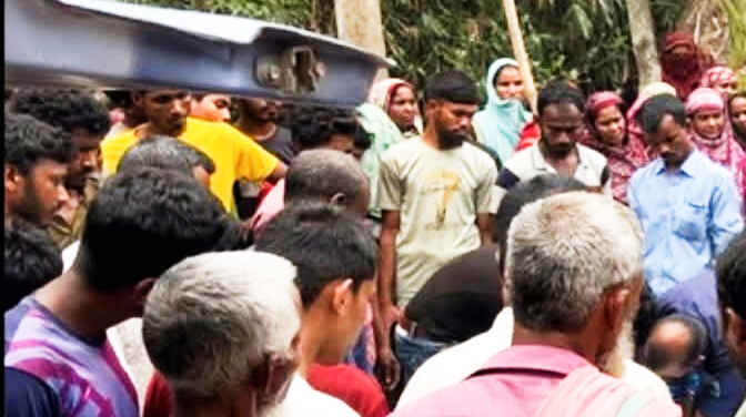 সাঘাটায় ব্লেন্ডার মেশিনে বিদ্যুৎস্পৃষ্ট হয়ে চা দোকানির মৃত্যু, অসহায় অসুস্থ বাবা-মা