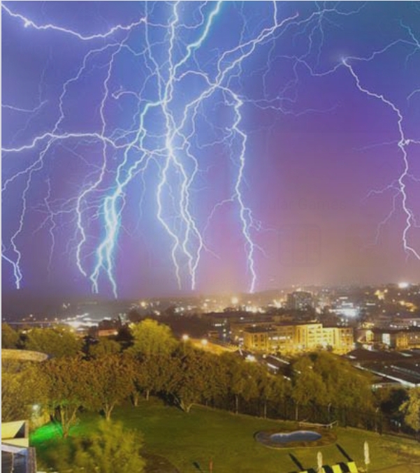 নেত্রকোণার খালিয়াজুরী উপজেলায় বজ্রপাতে ৩ জনের মৃত্যু