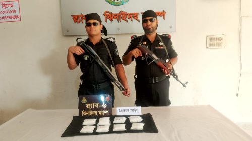 ঝিনাইদহে বাসে তল্লাশি: সাড়ে ৭ কোটি টাকার ‘আইস’ জব্দ