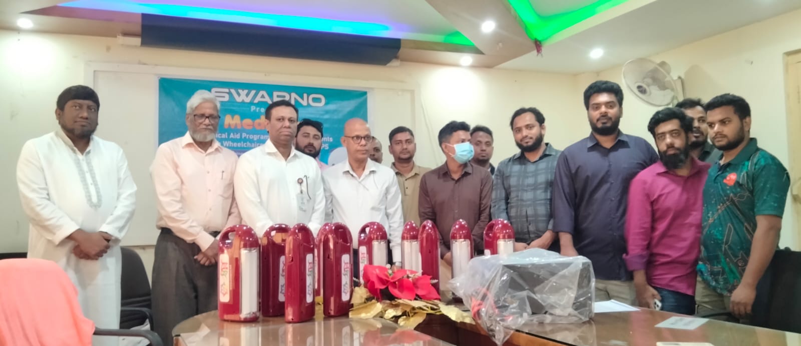 চাঁপাইনবাবগঞ্জে ২৭ বোতল ভারতীয় মদ জব্দ করল ৫৩ বিজিবি